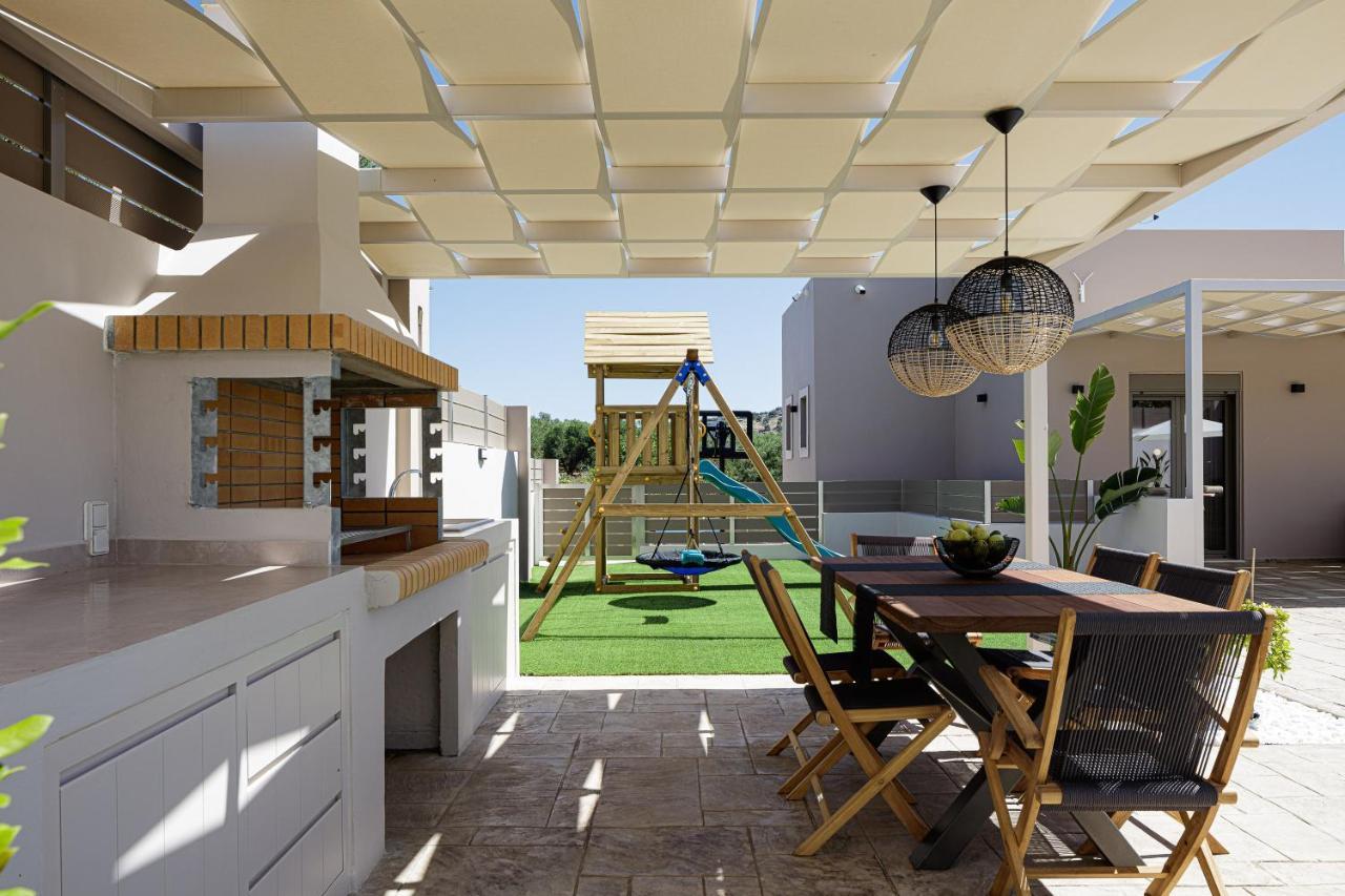 Koin Villa Sunset, With Heated Pool & Whirlpool, By Thinkvilla Perama  Exterior photo